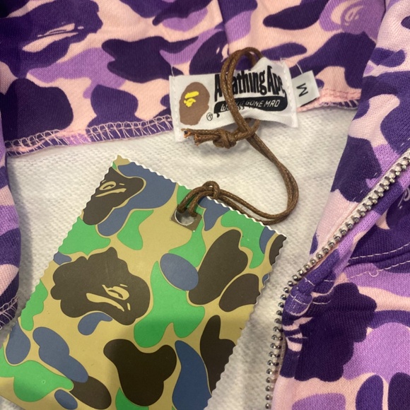 Lavender Bape hoodie - Picture 3 of 9